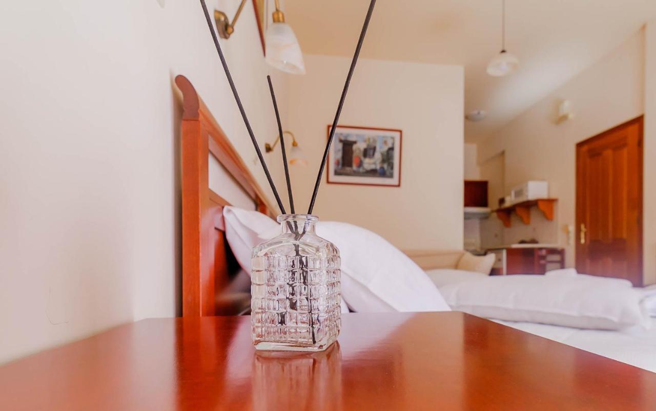 Zorbas Apartments بارغا المظهر الخارجي الصورة